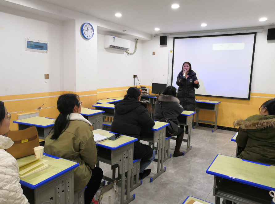 学生托管班有安全隐患突出我们该怎么解决